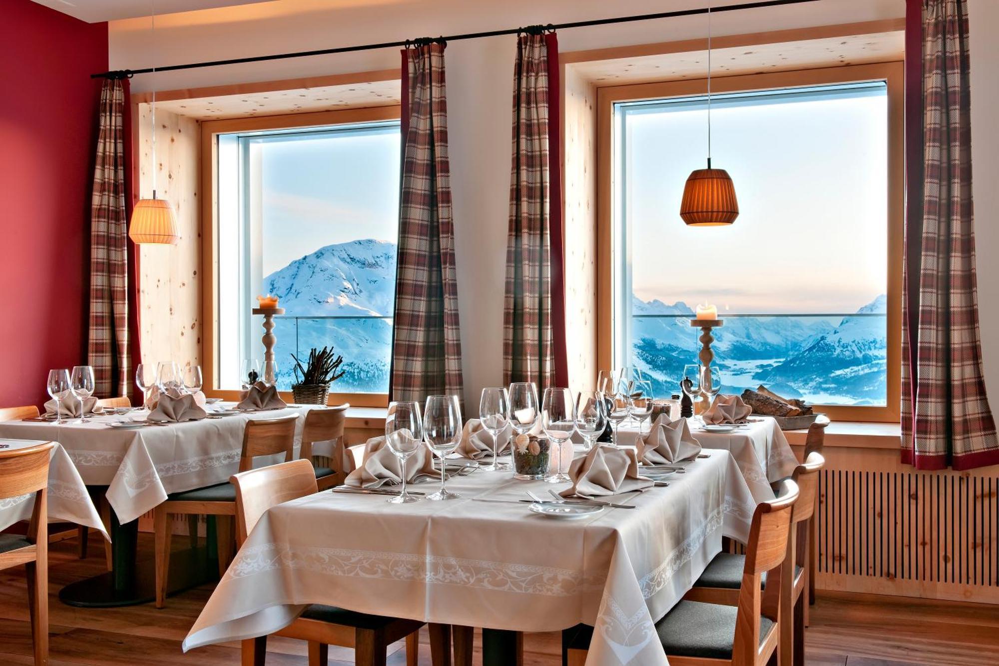 Romantik Hotel Muottas Muragl Samedan Kültér fotó